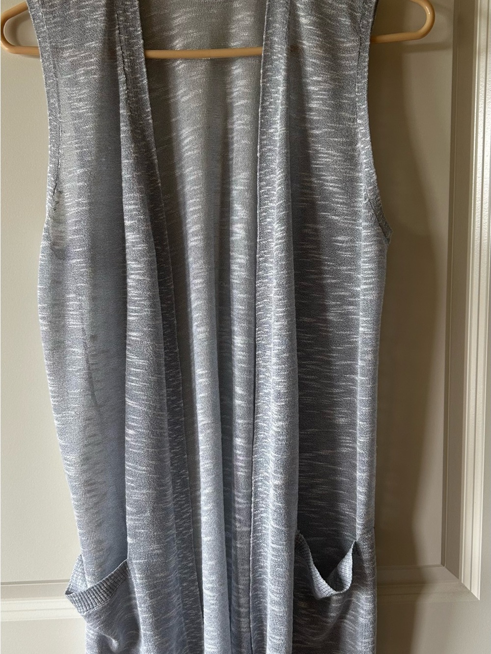 Verve Ami Light Gray Long Sleeve Open-Front Knit cardigan with side pockets